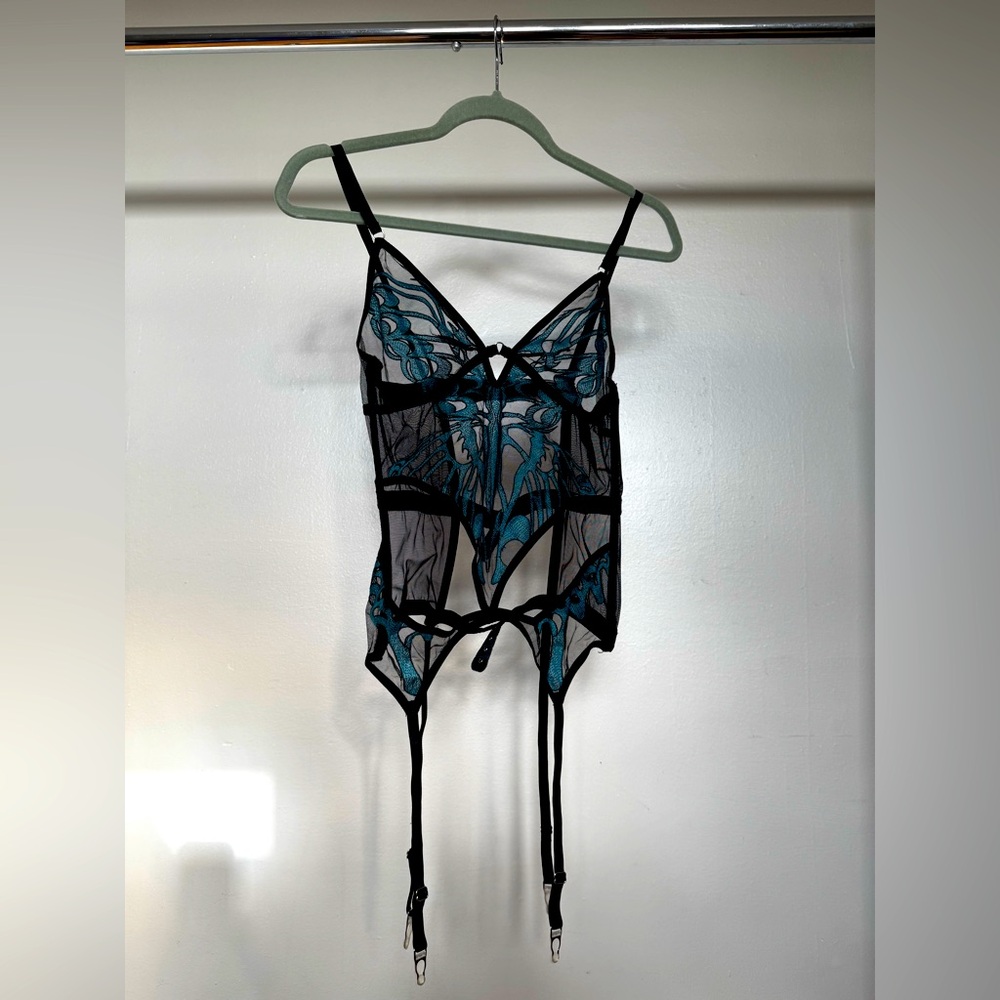Thistle and Spire Monarch Basque